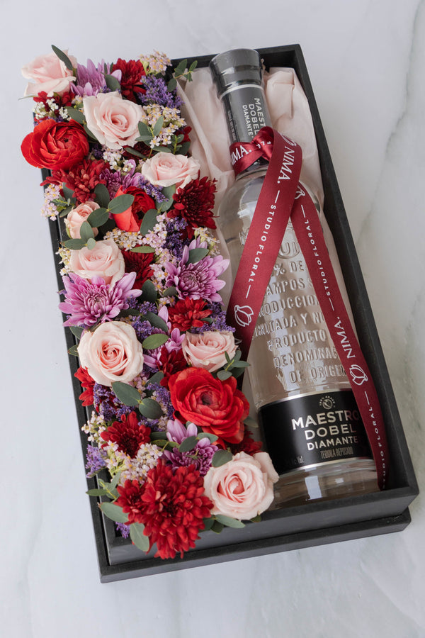 Caja de Flores con Tequila